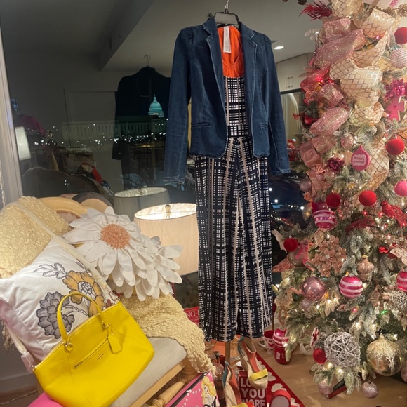 Abstract Design Romper - Picture 6 of 6